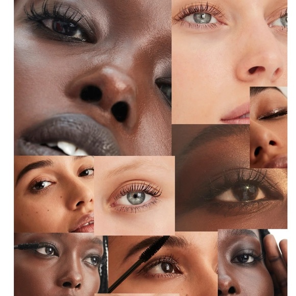 Cake Mascara in Black Noir by Roen - Picture 7 of 13